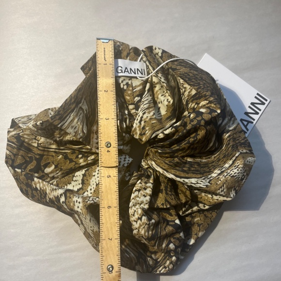 Ganni Tiger's Eye Printed Cotton Large Resort Logo Scrunchie Hair Accessory
